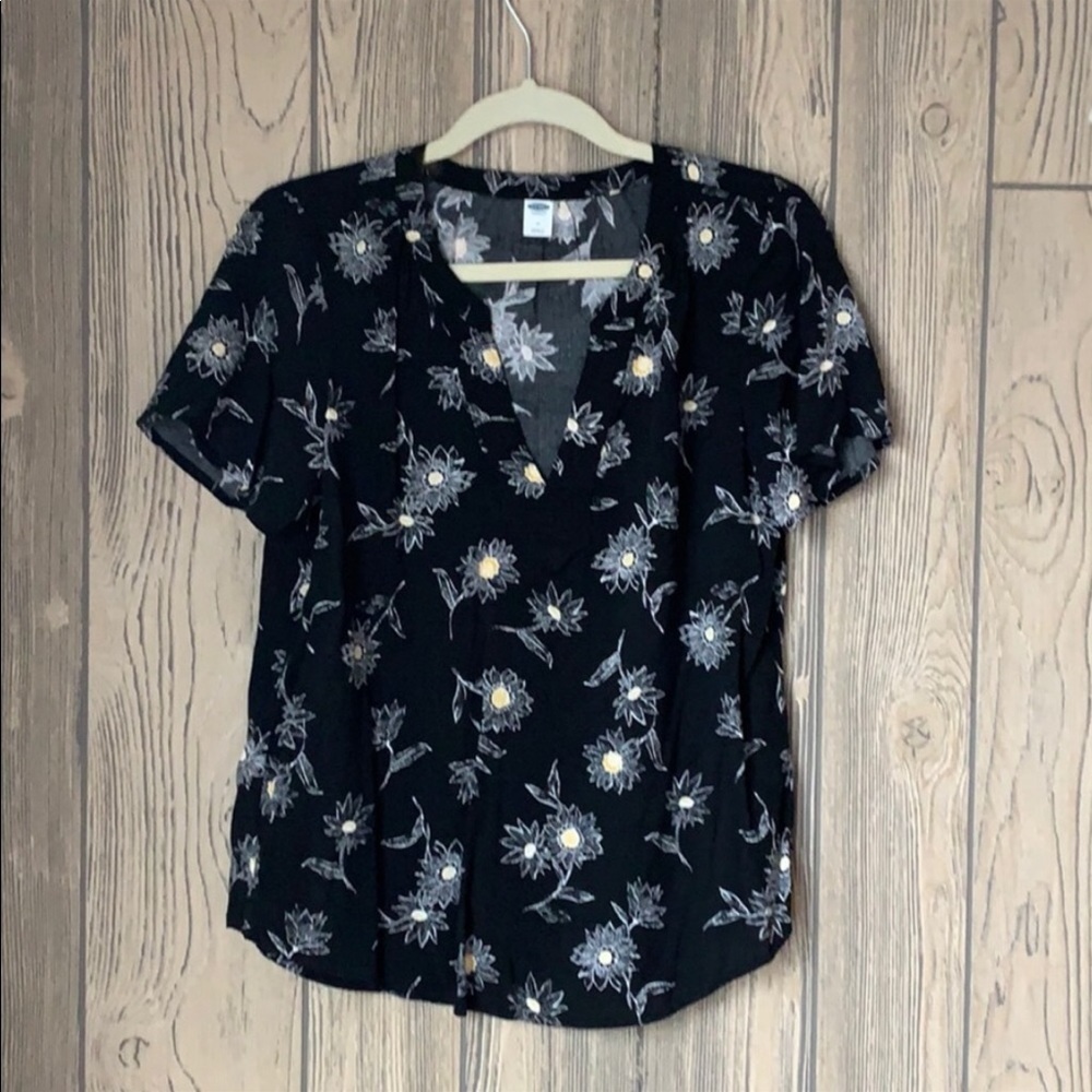 Old Navy Floral Print Top